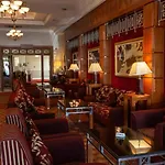 Hamlet Court Hotel 3*