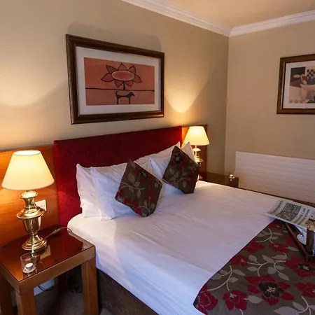 Hamlet Court Hotel Johnstown Bridge