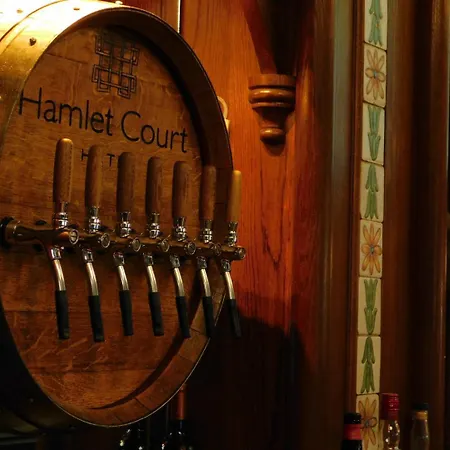 فندق Hamlet Court
