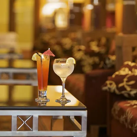 Ξενοδοχείο Hamlet Court