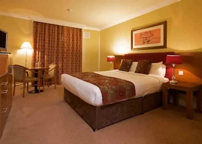 Hotel Hamlet Court 3*