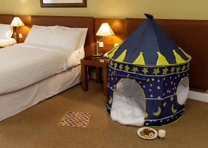 Hamlet Court Johnstown Bridge