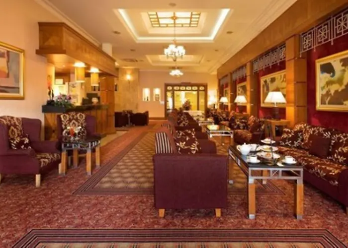 Hotel Hamlet Court 3*