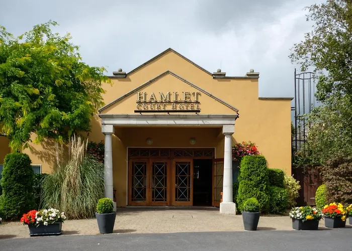 Hamlet Court Hotel